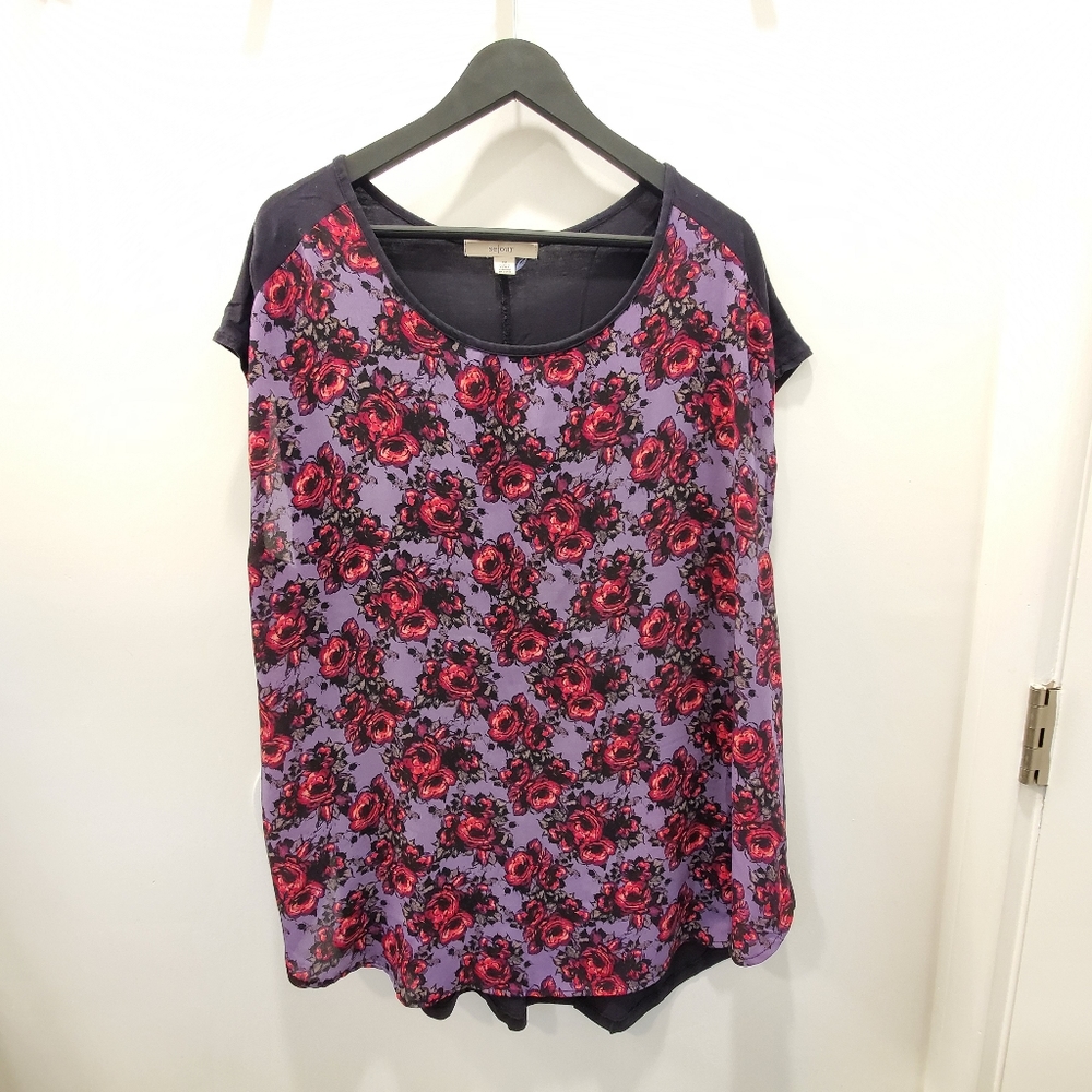 NWT Senior mixed woven and knit rose top